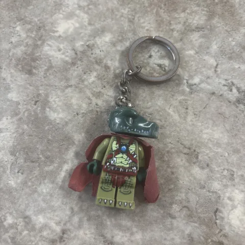 2011 Lego Legends of Chima CRAGGER Crocodile 1 3/4” Minifigure Keychain Key