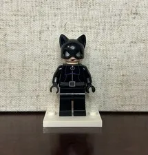 2006 LEGO Batman Catwoman Minifigure 7779 bat003