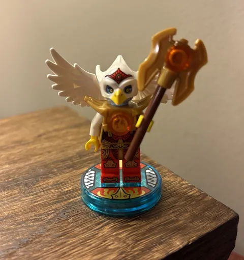 LEGO Dimensions Legends of Chima Eris Minifigure with Base Tag 71232