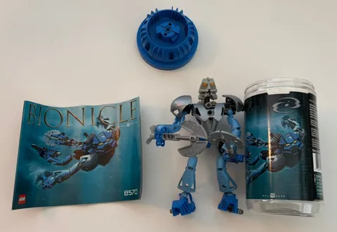 LEGO Bionicle: Gali Nuva #8570 With Canister & Manual (Dusty / Incomplete)