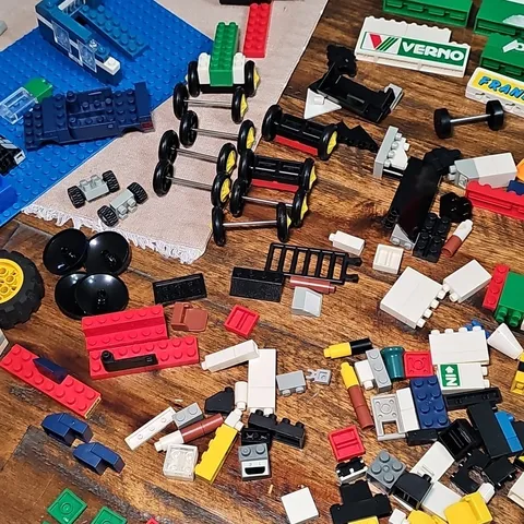 4.9lbs Mixed Lego Lot For Parts Or Components Only. Soccer,Duplo,Knights, Others