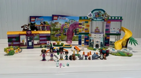 LEGO Friends Sets 41718 Pet Day Care + 41699 Adoption Cafe Bundle w/ Extras READ