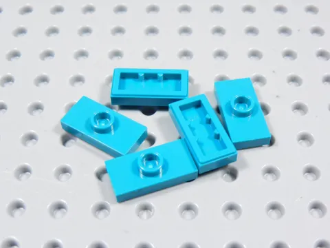 LEGO Lot of 5 Bright Bluish Green 1x2 Smooth Plates w/ Stud in Center BE