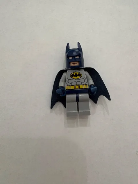Lego Batman Minifigure - Item #: sh0025 from set 6860