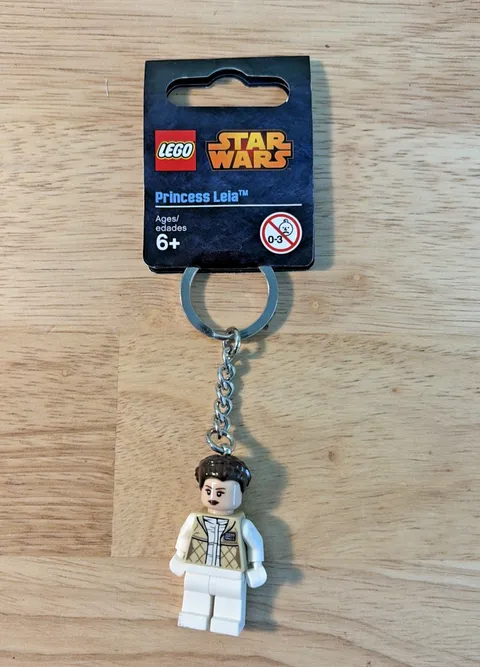 Princess Leia LEGO Star Wars Keychain Hoth Outfit 850997 RETIRED 2014 New