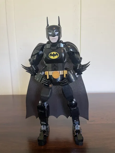 BRAND NEW IN BOX, LEGO Super Heroes: Batman Construction Figure (76259). Built. 