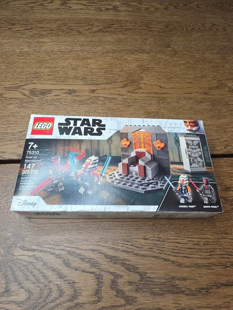 LEGO Star Wars: Duel on Mandalore Set 75310 New Sealed