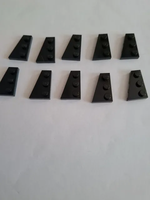 No 382 10x Lego Wedge Plate 43723 Left. 2x3 Black