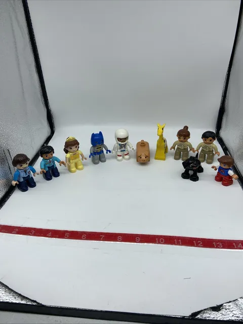 Duplo Lego Figures (11) Belle Batman Zoo Keepers & Animals Astronaut Pilots Dog