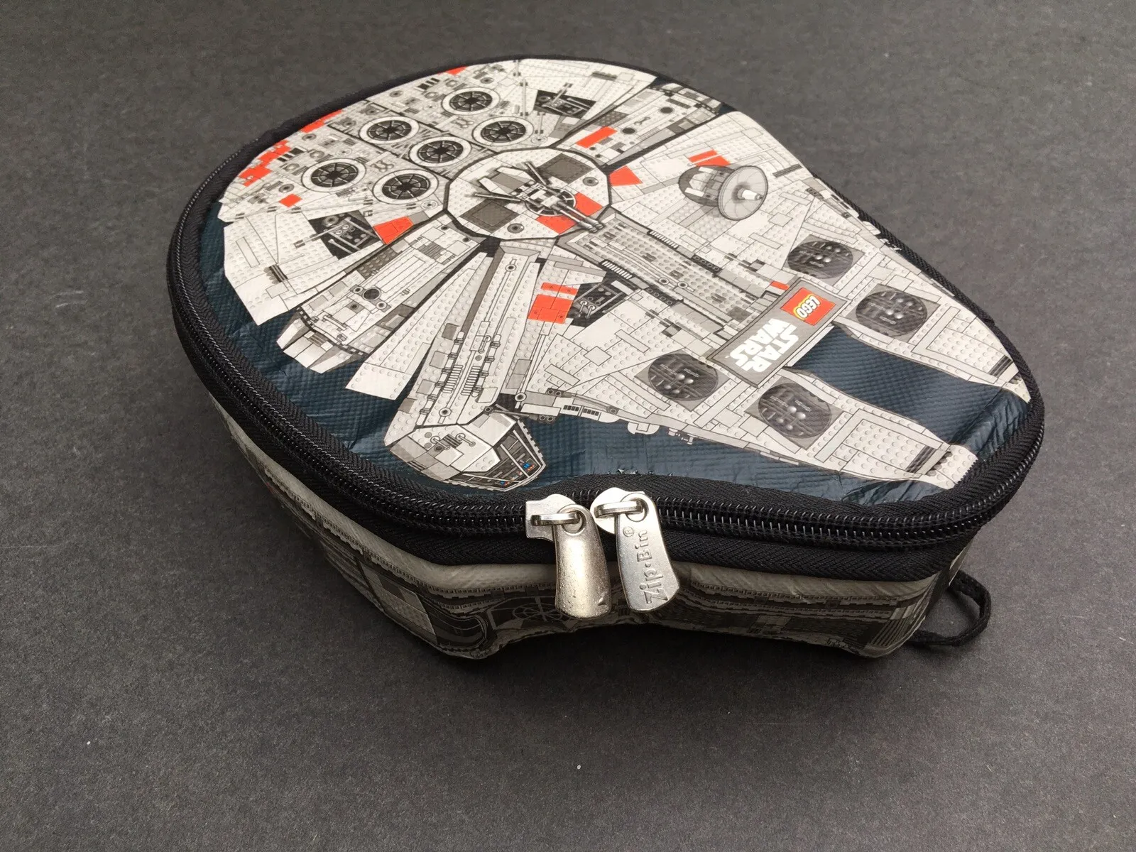 LEGO Star Wars ZIPBIN - Small MILLENNIUM FALCON - 200 Brick Storage Case
