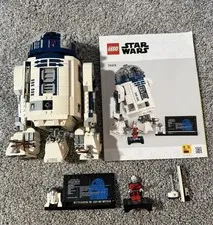 LEGO Star Wars: R2-D2 with manual & Darth Malak anniversary Minifigure 75379
