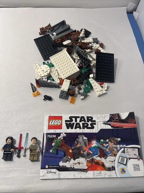LEGO Star Wars 75236 Duel on Starkiller Base w/ Manual & Minifigures As-Is Parts