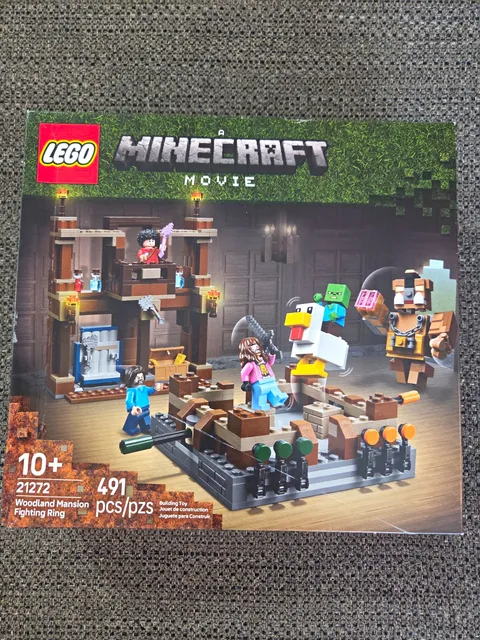 LEGO Minecraft Woodland Mansion Fighting Ring Complete Set Unopened
