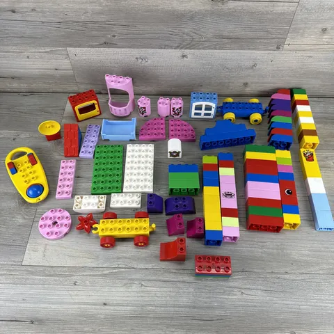 LEGO DUPLO 90+ pcs Lot ASSORTED PIECES  Mixed Colors Random Selection