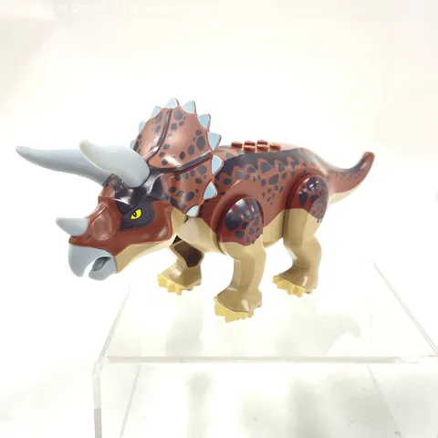 LEGO Tricera01; Dinosaur Triceratops With Reddish Brown Back; From 5885