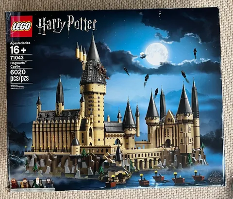 LEGO Harry Potter Hogwarts Castle 71043 6020pc Set w/Box Retired 16+ - USED