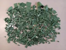 LEGO BULK LOT OF 600 SAND GREEN PLATES BRICKS TILES & SPECIALTY PIECES