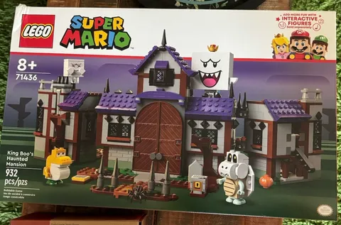 LEGO Super Mario: King Boo's Haunted Mansion (71436)