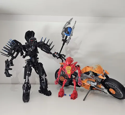 LEGO 7145 Hero Factory Von Nebula AND 7158 Furno Bike 99% complete