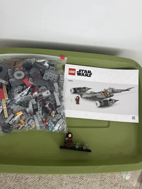 LEGO Star Wars: The Mandalorian S N-1 Starfighter (75325)
