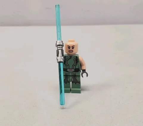 LEGO Star Wars Satele Shan Minifigure sw0389 Set 9497 No Hair W/ Saber Staff 