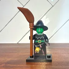 LEGO Minifigure Series 2 Witch COL020 8684-4 Complete w/ Broom Stand 2010