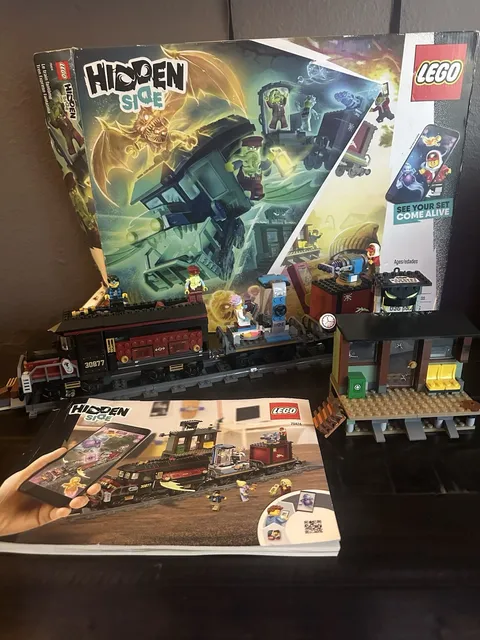 LEGO Hidden Side: Ghost Train Express (70424) Near Complete With Box