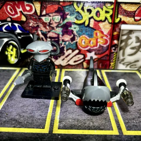 LEGO DC Black Manta and Shark Minion Lot 76027 Deep Sea Strike Genuine