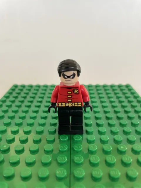 LEGO DC Super Heroes Robin minifigure