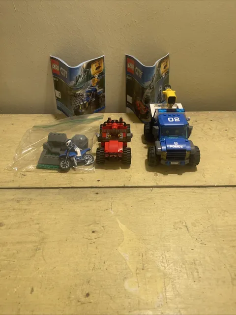 LEGO City Dirt Road Pursuit 60172