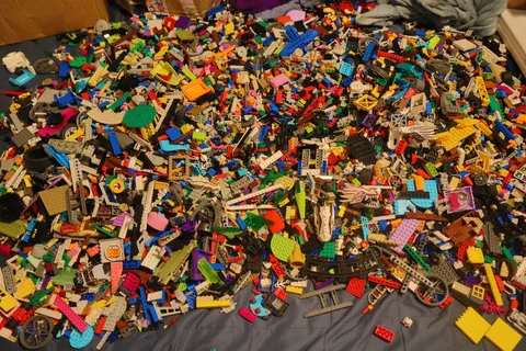 PROMOTIONAL LISTING ONLY, DM FOR PRICE. LEGO 55lbs Bulk Mixed parts lot