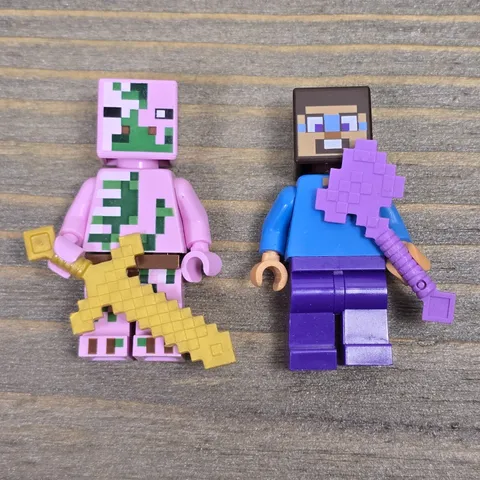 LEGO: Minecraft - Zombie Pigman & Scared Steve Minifigure