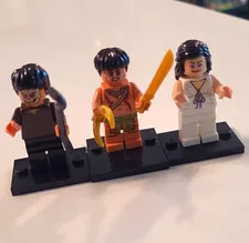 LEGO Indiana jones minnie figures .
