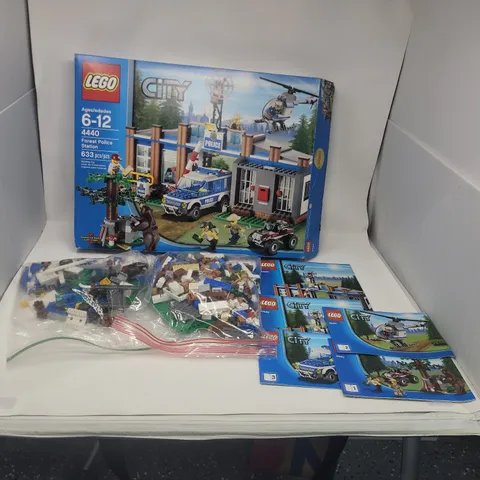 LEGO City Forest Police Station - 4440 - 100% Complete All Figs + Instructions