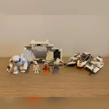 LEGO Star Wars 8089 Hoth Wampa Cave 297 Pcs -丨With Instruction丨No box！