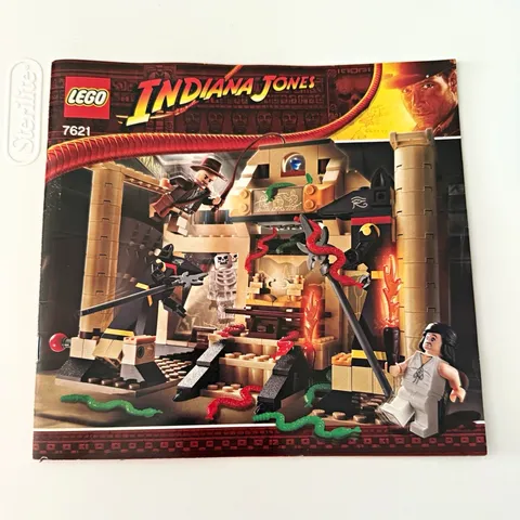 LEGO Indiana Jones Indiana Jones and the Lost Tomb 7621 277pc Box Indy.