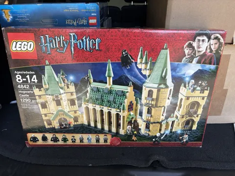 LEGO Harry Potter Hogwarts Castle 4842 **Retired**