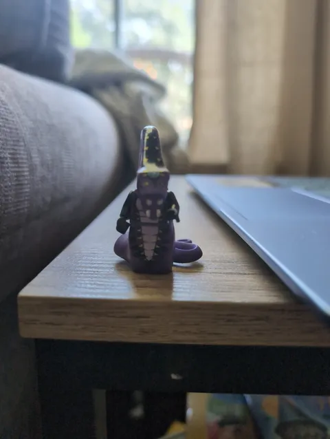 LEGO Ninjago Pythor Chumsworth Minifigure Purple/Black rise of the snakes