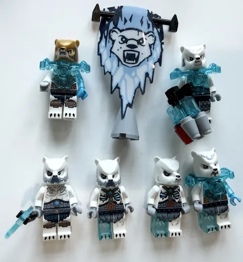 LEGO Legends of Chima Ice Tribe Bear Minifigure Lot of 6 w/ Banner