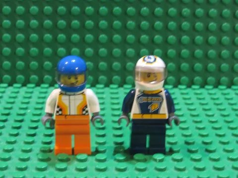 Lot of 2 Town CITY LEGO Minifigures 60151 Dragster Race Car Driver RC26