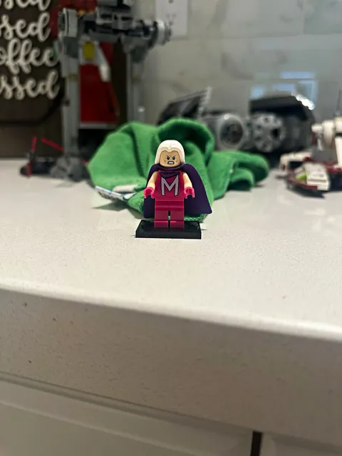 Lego Magneto (Magnus Suit) X-men X-Jet 76281