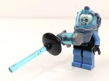 LEGO Mr. Freeze Minifigure 76000 DC Super Heroes Batman Retired sh0049