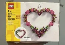 LEGO 40638 Heart Ornament Iconic Seasonal Customizable Set, 254 Pieces