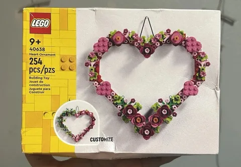 LEGO 40638 Heart Ornament Iconic Seasonal Customizable Set, 254 Pieces
