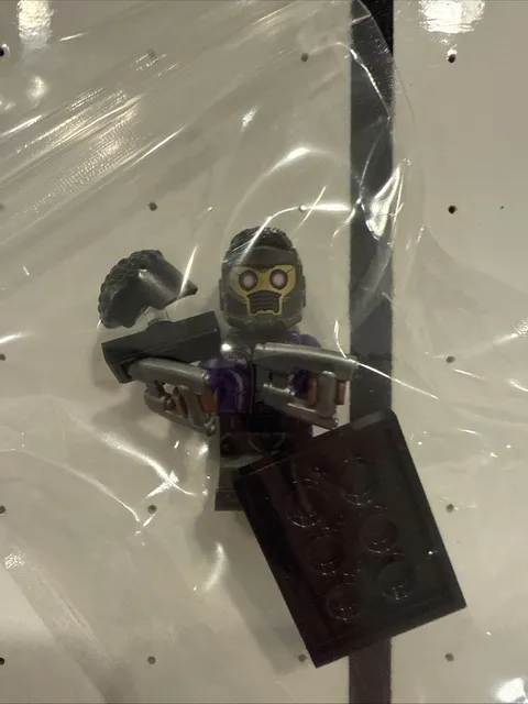 LEGO MINIFIGURES: Marvel Studios Black Panther Star Lord