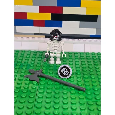 LEGO Fantasy Era Skeleton Warrior 3 Minifigure