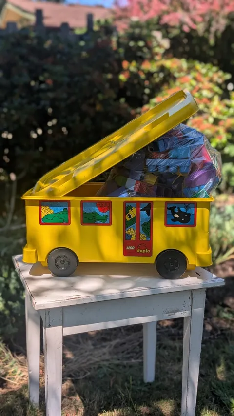 Vintage 1997 LEGO DUPLO Storage Ride On School Bus Storage And Blocks 