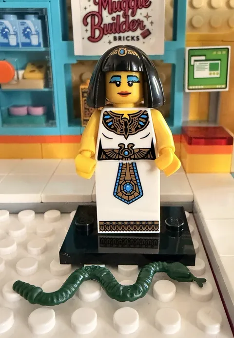 Lego CMF Series 5 Egyptian Queen Minifigure With Accessory 