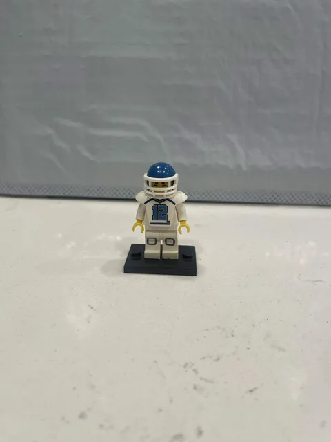 LEGO Football Player CMF Series 8 8833 minifigure