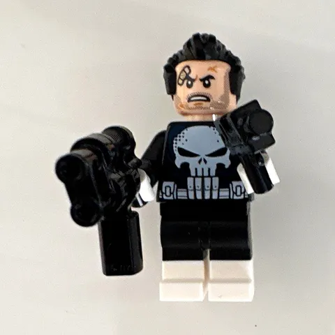 LEGO The Punisher Minifigure Black Outfit w/ Black Hair & BOTH WEAPONS NEW*